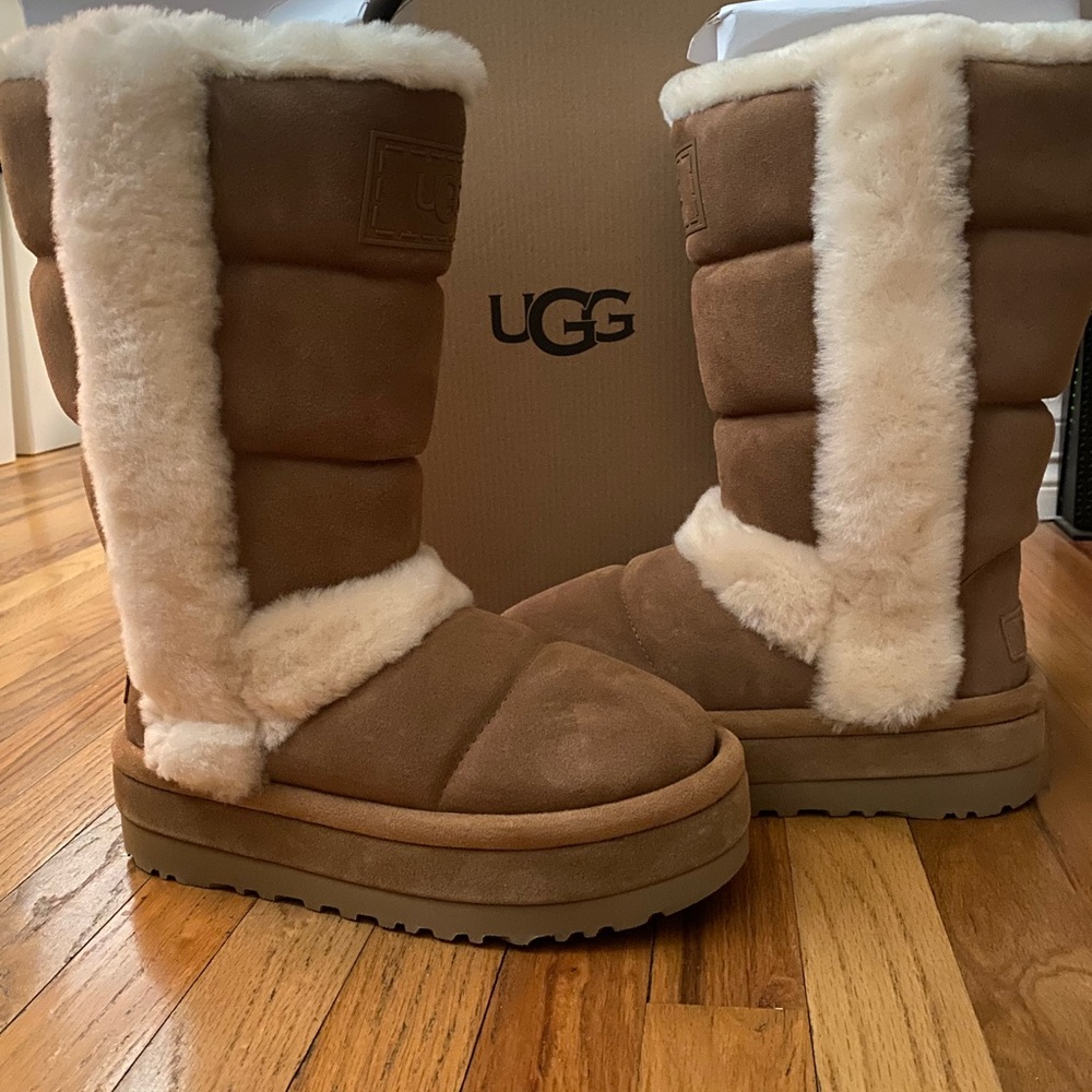 UGG Women's Chillapeak Tall Chestnut Brown Boots with Cream Fur Sz 9